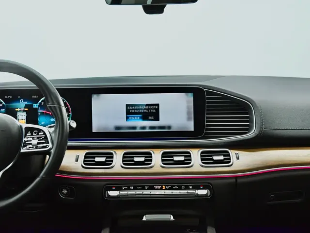 Mercedes-Benz GLE-Class — Фото автомобиля 12