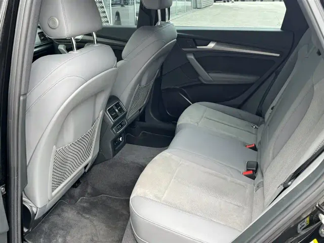 Audi Q5L Sportback — Фото автомобиля 9