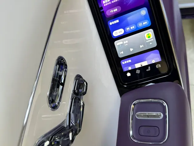 Maextro S800 — Фото автомобиля 14