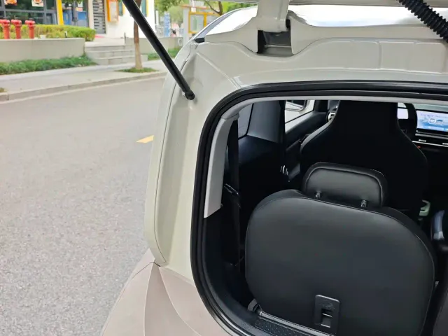 Baojun KiWi EV — Фото автомобиля 21