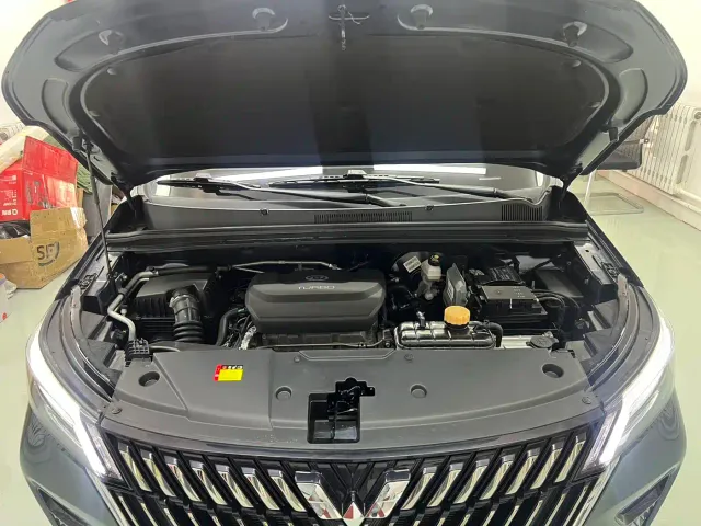 Wuling Jiachen — Фото автомобиля 24