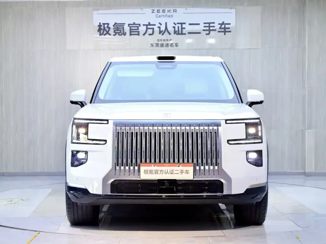 ZEEKR Zeekr 9X 2025 model Ultra Edition 70kWh — Фото автомобиля 2