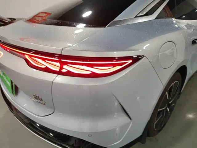 BYD Han L — Фото автомобиля 7