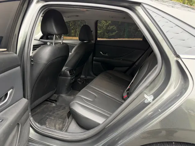 Hyundai Elantra — Фото автомобиля 6