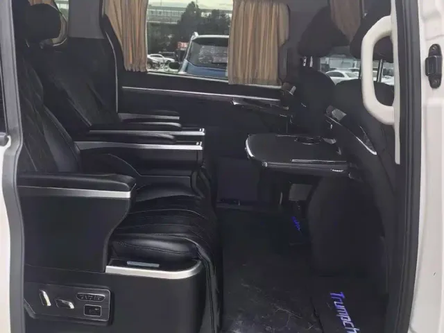 GAC Trumpchi M8 — Фото автомобиля 5