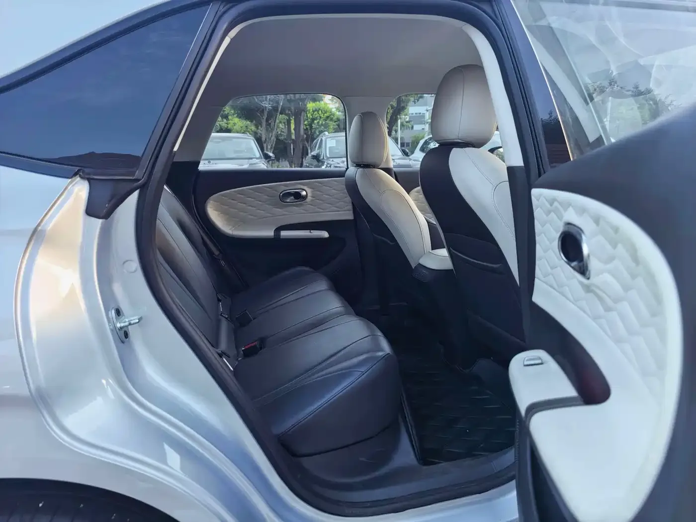 Dongfeng Yipai Nano 01 2024 430 Max Smart+ — Фото автомобиля 11