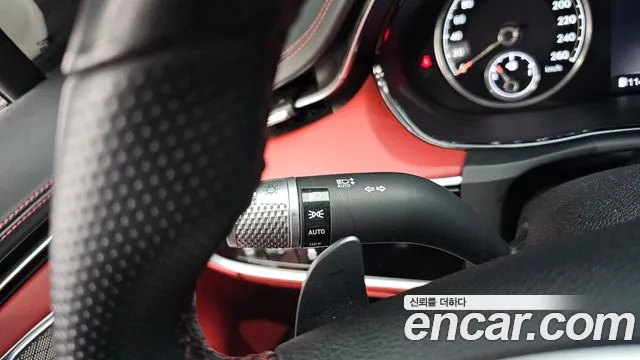 Genesis GV70 2.5T Бензин AWD — Фото автомобиля 27