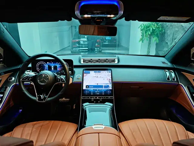 Mercedes-Benz S-Class — Фото автомобиля 12
