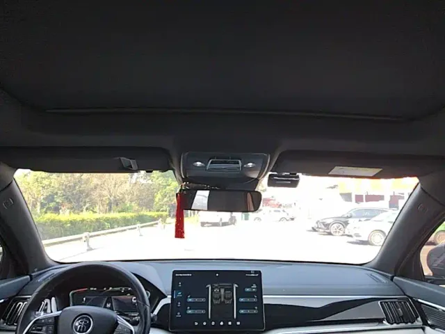 BYD Song PLUS — Фото автомобиля 17