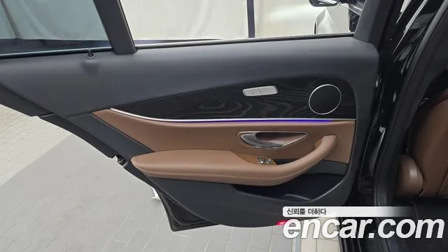 Mercedes-Benz E-Class W213 — Фото автомобиля 14