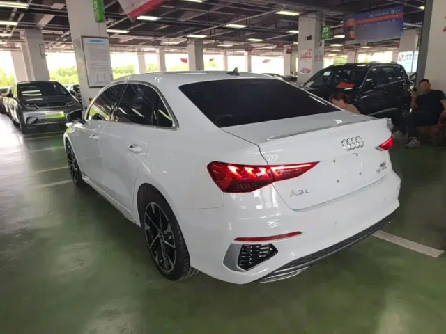 Audi A3 — Фото автомобиля 4