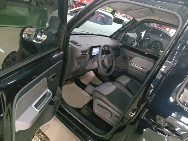 Wuling Zhiguang NEV — Фото автомобиля 15