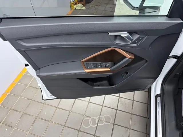 Audi Q3 — Фото автомобиля 15