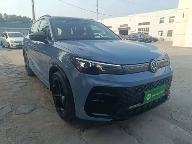 Volkswagen Tiguan L — Фото автомобиля 3