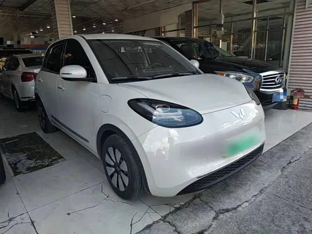 Wuling Bingo — Фото автомобиля 21