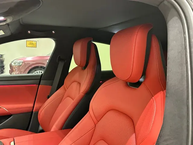 Xiaomi SU7 — Фото автомобиля 11