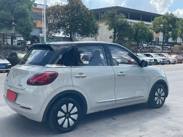 Wuling Bingo — Фото автомобиля 9