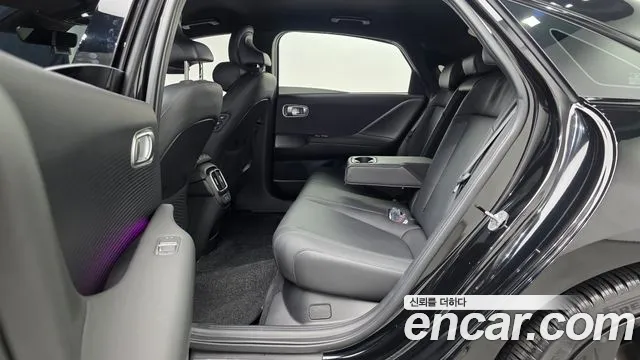 Hyundai Ioniq 6 — Фото автомобиля 18