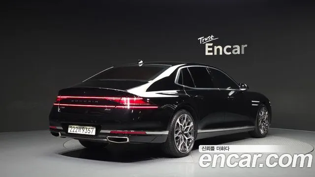 Genesis G90 Бензин 3.5 Turbo e-S/C AWD — Фото автомобиля 2