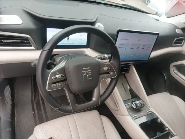 BYD Yuan UP — Фото автомобиля 9