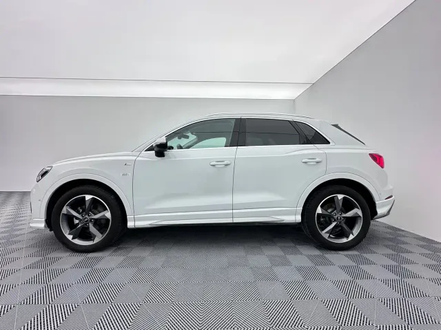 Audi Q3 — Фото автомобиля 8