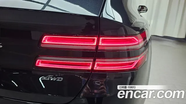 Genesis GV80 — Фото автомобиля 22