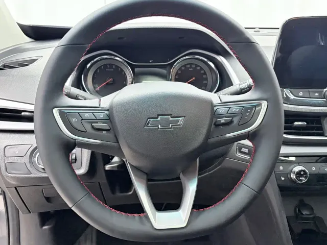 Chevrolet Orlando — Фото автомобиля 12