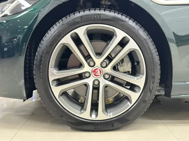 Jaguar XEL — Фото автомобиля 22