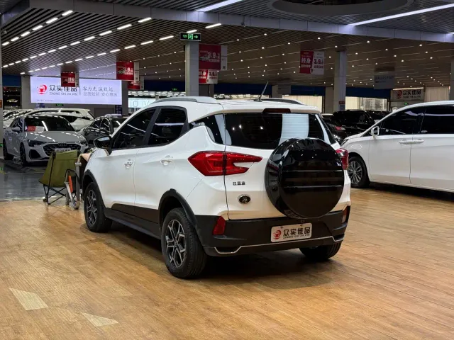 BYD Yuan Pro — Фото автомобиля 7