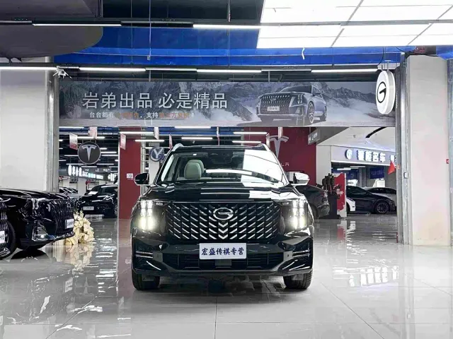 GAC Trumpchi GS8 — Фото автомобиля 4