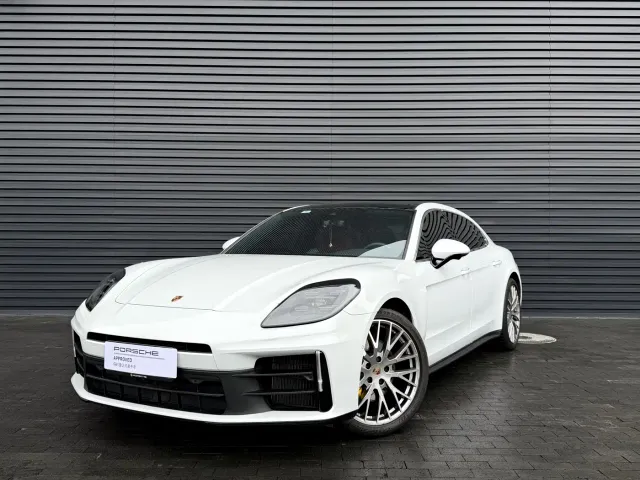 Porsche Panamera — Фото автомобиля 2