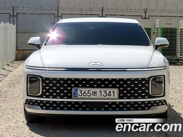 Фотография автомобиля — Hyundai Grandeur GN7
