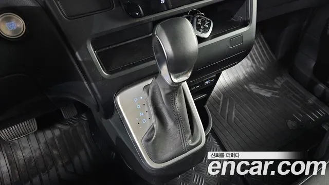 Hyundai Staria — Фото автомобиля 12