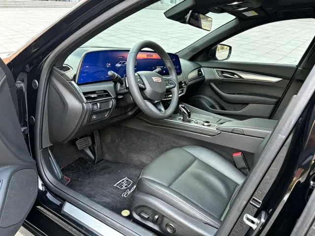 Cadillac CT5 — Фото автомобиля 4