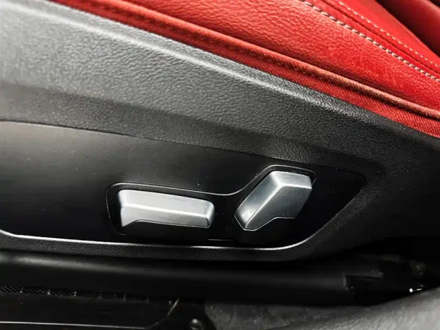 BMW 3 Series — Фото автомобиля 12