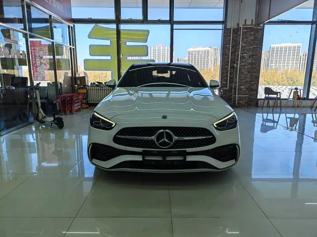 Mercedes-Benz C-Class — Фото автомобиля 2