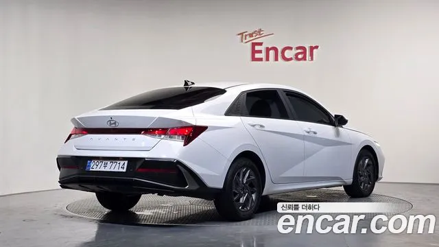 Hyundai AVANTE Новый Avante (CN7) — Фото автомобиля 2