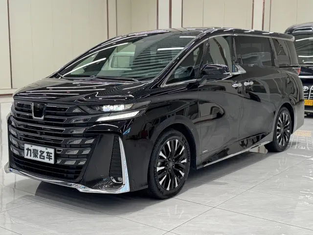 Фотография автомобиля — Toyota Vellfire