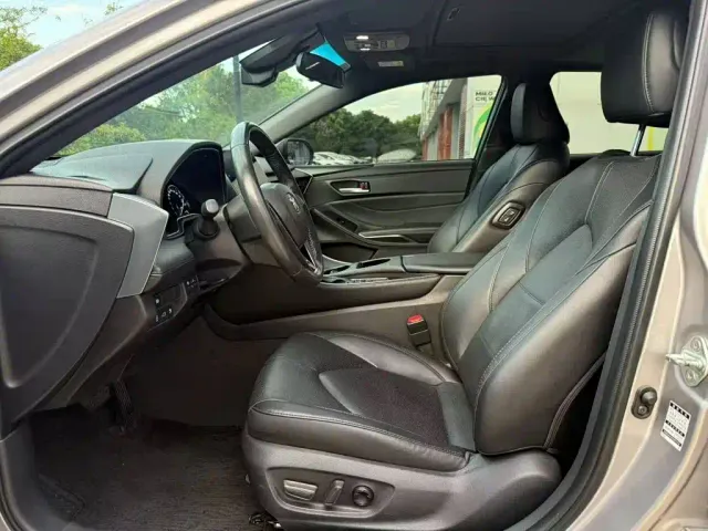 Toyota Avalon — Фото автомобиля 23