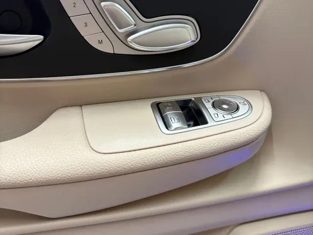 Mercedes-Benz V-Class — Фото автомобиля 9