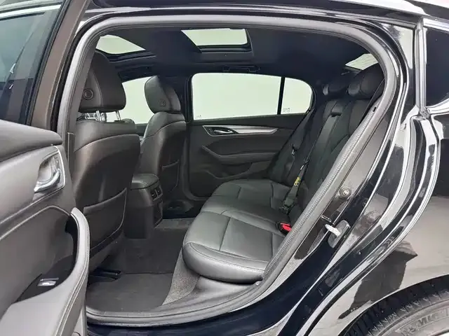 Cadillac CT5 — Фото автомобиля 9