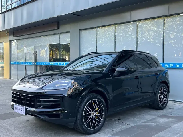Porsche Cayenne — Фото автомобиля 2