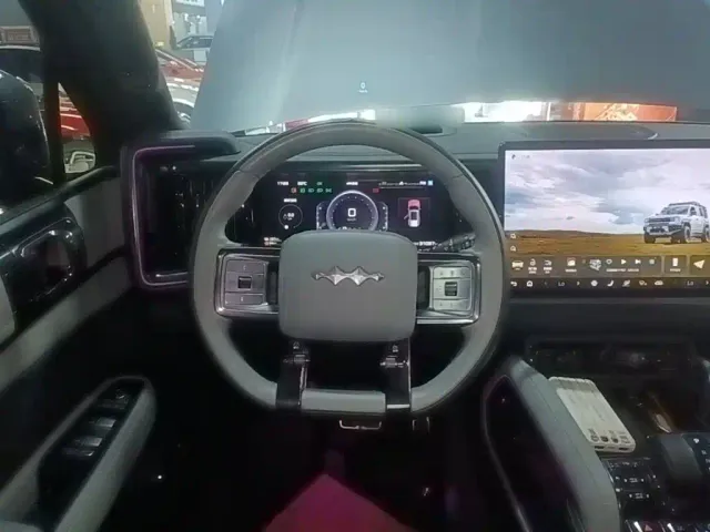 BYD FangChengBao Leopard 5 — Фото автомобиля 10