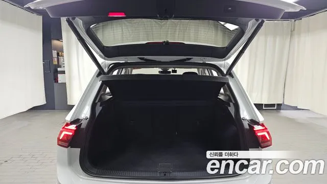 Volkswagen Tiguan Tiguan 2 поколение 2.0 TDI Prestige — Фото автомобиля 20