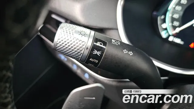Genesis G80 Бензин 2.5 турбо AWD — Фото автомобиля 15