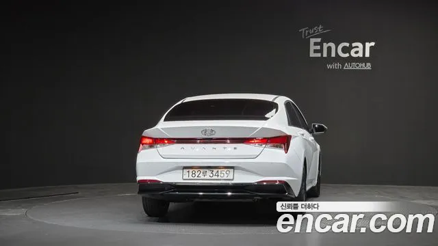 Hyundai Avante CN7 — Фото автомобиля 4