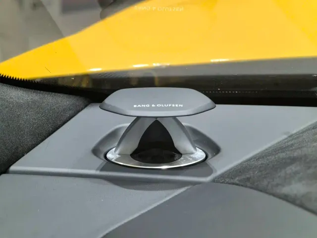 Lamborghini Urus — Фото автомобиля 10