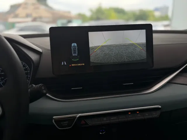 Geely Emgrand S — Фото автомобиля 11