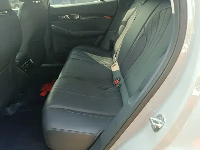 Geely Galaxy E5 — Фото автомобиля 16