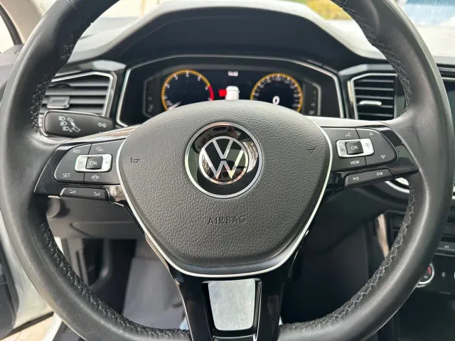 Volkswagen T-Roc — Фото автомобиля 14